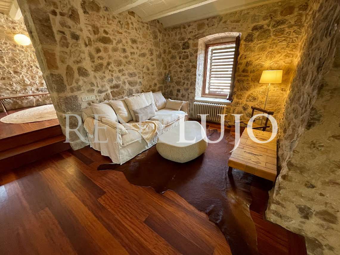 MASIA / MAS DANSA-  Delightful stone cottage with a large pool -SANTA CRISTINA D'ARO-COSTA BRAVA